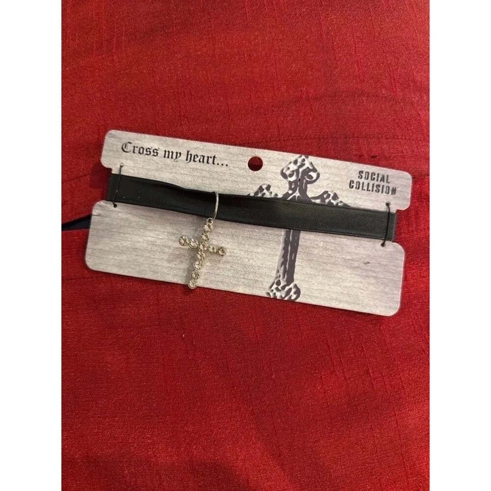 Social Collision Gothic Cross Choker Black Bling New